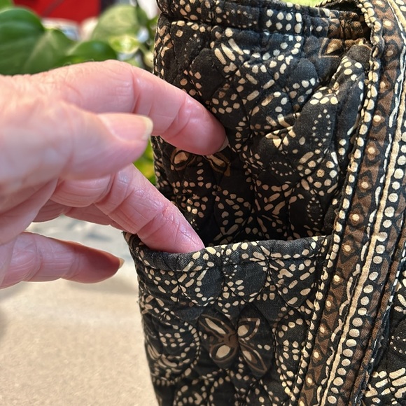 Liz&co-Black/Brown Quilted Purse, shoulder straps; outside, inside & zip pockets - Picture 3 of 5